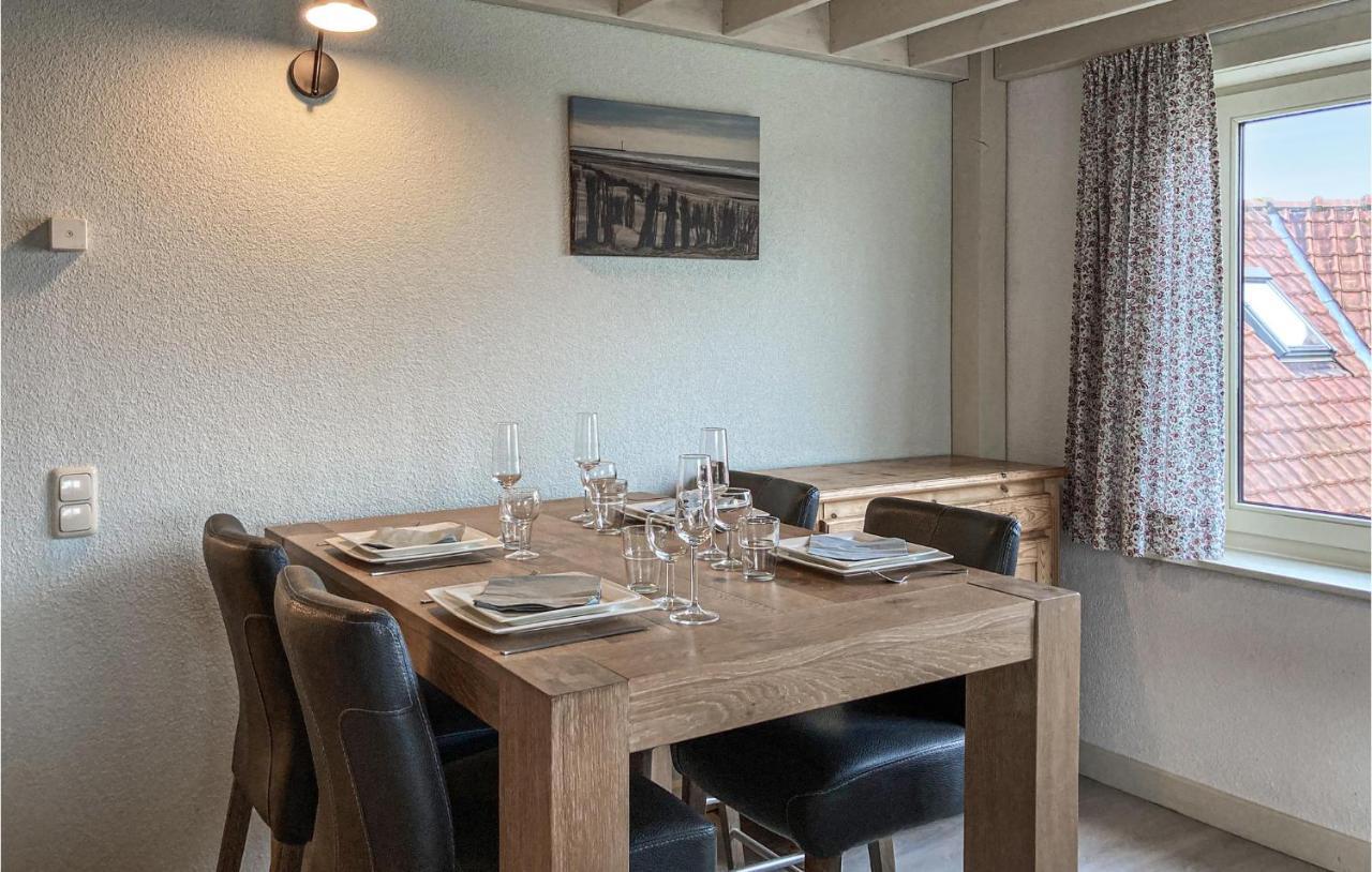 Gorgeous Apartment In Bredene With Kitchen Bagian luar foto